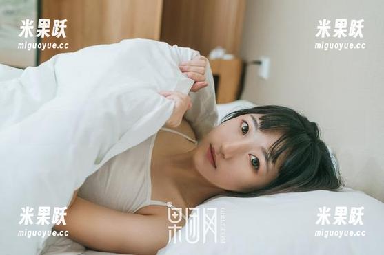 GIRLT果团网 - 天台上的免费福利——little贝壳喵合集来袭！
