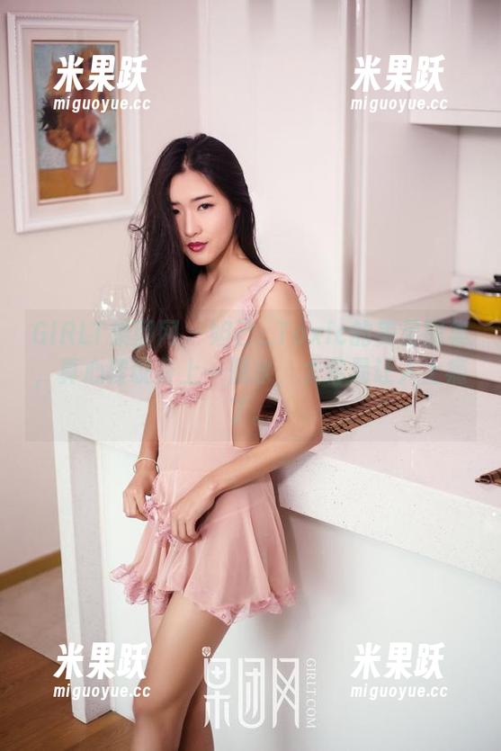 GIRLT果团网-妲己_Toxic GIRLT果团网 - 妲己_Toxic的美足图集,真心建议备上一瓶水,太容易让人上瘾了。