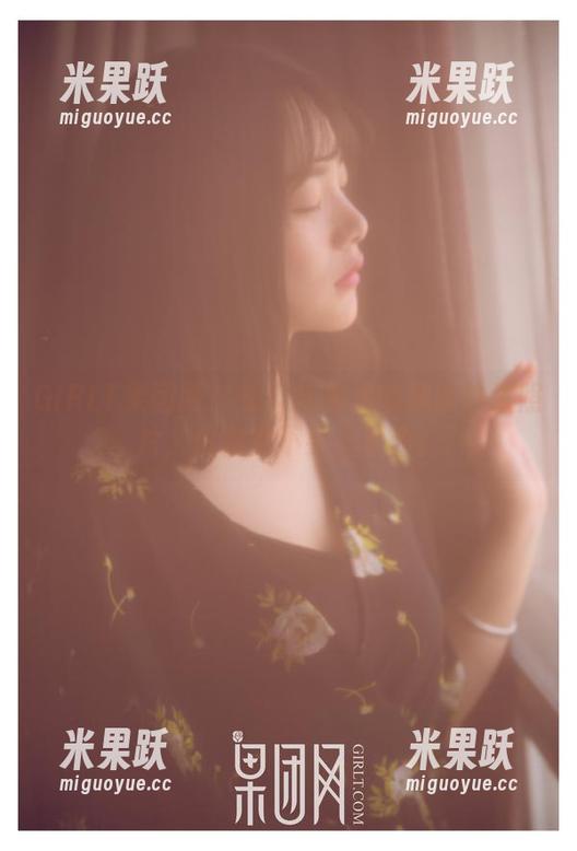 GIRLT果团网 - 看！陈雅漫的居家钟爱照片，优雅得不要不要的。