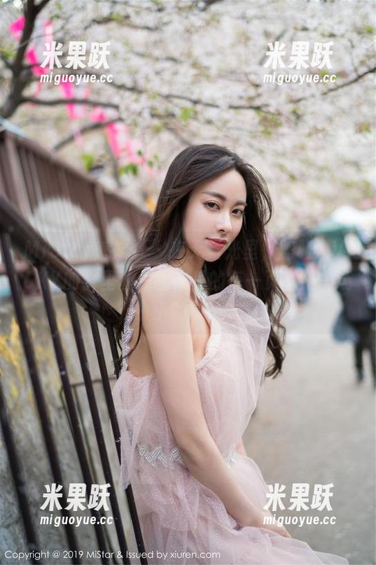 MiStar魅妍社-陈雅漫VICKY MiStar魅妍社 - 在无圣光里,陈雅漫VICKY的裤里丝,图集里的每一页都是一场小小的冒险。