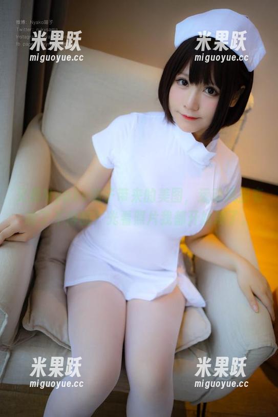 又是Nyako喵子带来的美图，运动风里有啥了不得的？光看照片我都开始喘了。