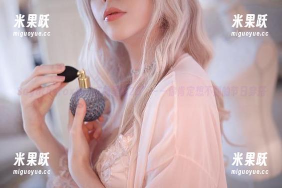 Sayathefox的“在线圣诞2B”——你肯定想不到的节日穿搭