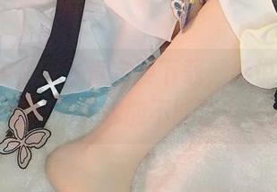 这图片实在太,肯定要下载,话说,Seele麦麦的死库水能不能再多一点?