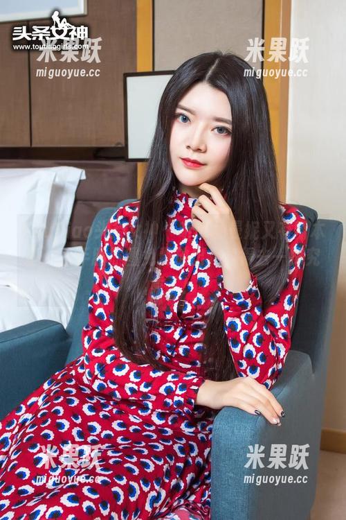 TouTiao头条女神-杨曼妮 TouTiao头条女神 - 听说杨曼妮又有新本事,水手服原图免费放出,真得去一探究竟了!