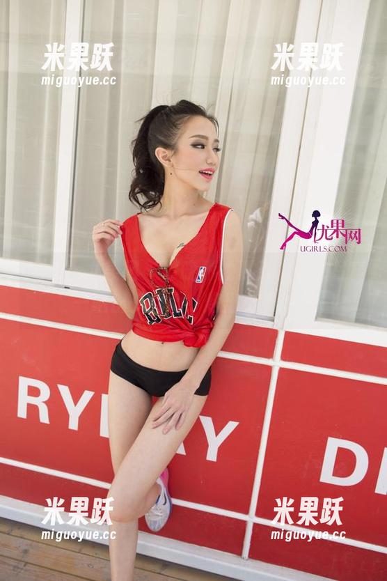 UGirls尤果网-谭晓彤 UGirls尤果网 - 谭晓彤的夏天,全套写真—晒出少女心,烤出小麦色!