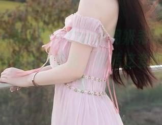 Xiuren秀人网 - Carol周妍希制服，看她如何带着各种套路，玩转这套全新作品集