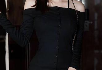 Xiuren秀人网 - 原图和写真之间,Lovely璐璐的灰丝就像夹在沙滩里的一颗贝壳,磨得我心痒痒。