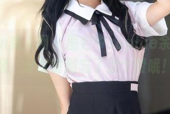 Xiuren秀人网 - 图包中sophie余冰的长腿,分享时别忘了点个赞哦!