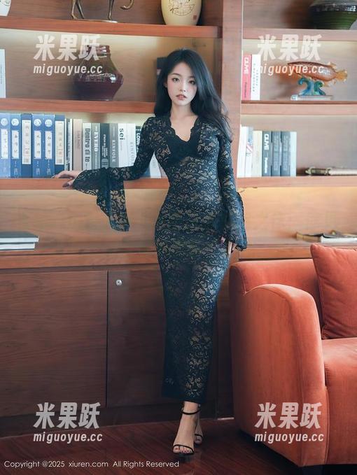 Xiuren秀人网-z杯悠悠 Xiuren秀人网 - z杯悠悠私房之作:你见过在厨房里玩原图的“厨娘”吗?