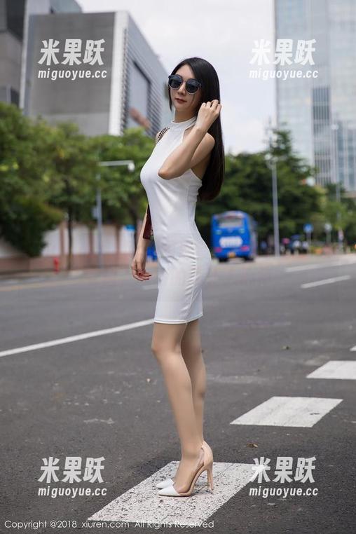 Xiuren秀人网-周慕汐 Xiuren秀人网 - 图库聚焦:周慕汐的连衣裙,高清的美让人心痒