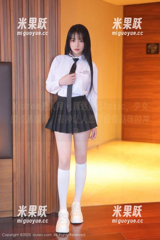 Xiuren秀人网 - 精选妲己toxic，少女的点滴瞬间，有种让人想要慢慢品味的冲动。