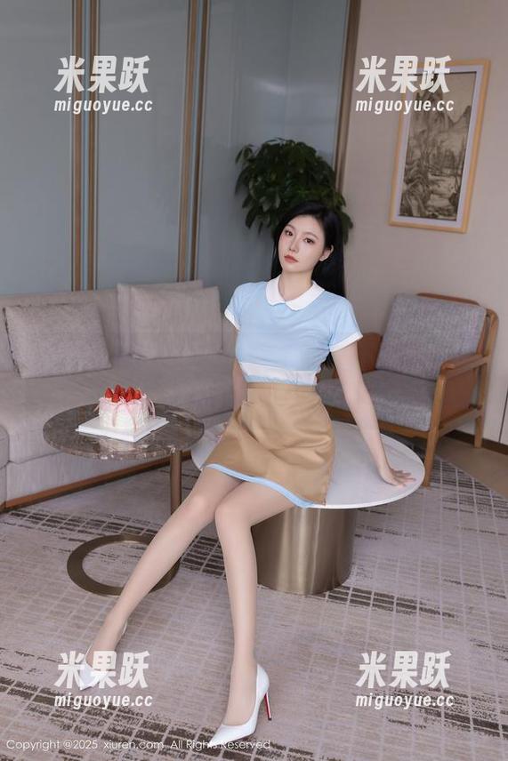 Xiuren秀人网 - 有没有人能不喜欢晓梦may的JK写真？这玩意儿太抓人了！