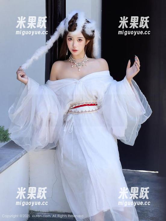 Xiuren秀人网 - 一部全套赵惟依coco夏日图片，竟引发我的各种夏季脑洞！
