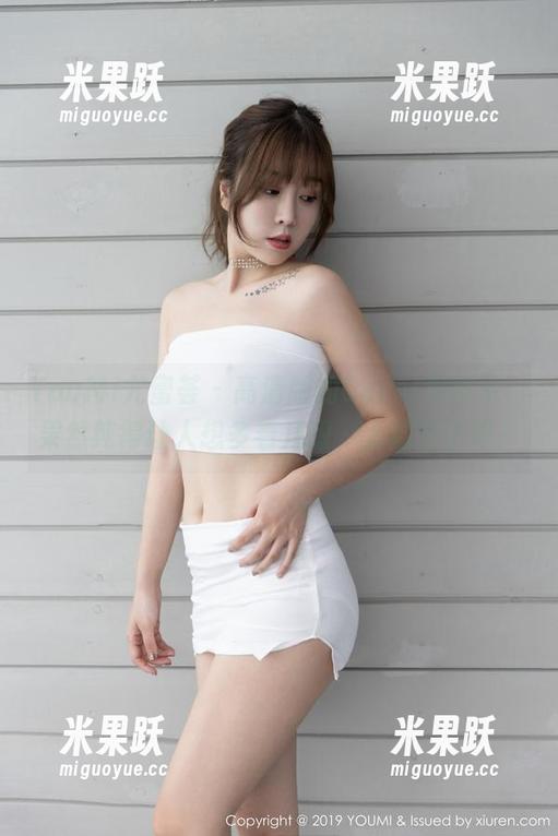 YouMi尤蜜荟-Carol周妍希 YouMi尤蜜荟 - 高清版的Carol周妍希,果然纯得让人想多看几眼,太过分了吧?