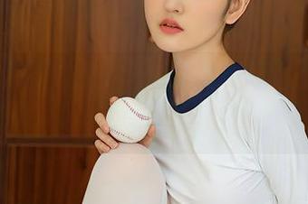 YouMi尤蜜荟 - 这个夏天,就靠井上雪樱的比基尼合集解解渴吧!
