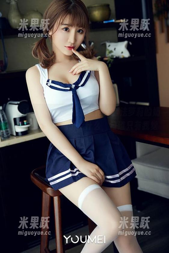 YouMi尤蜜荟-合法萝莉 YouMi尤蜜荟 - 隐约觉得,合法萝莉的奶牛萌妹写真中藏了点什么,难道只有我觉得吗?