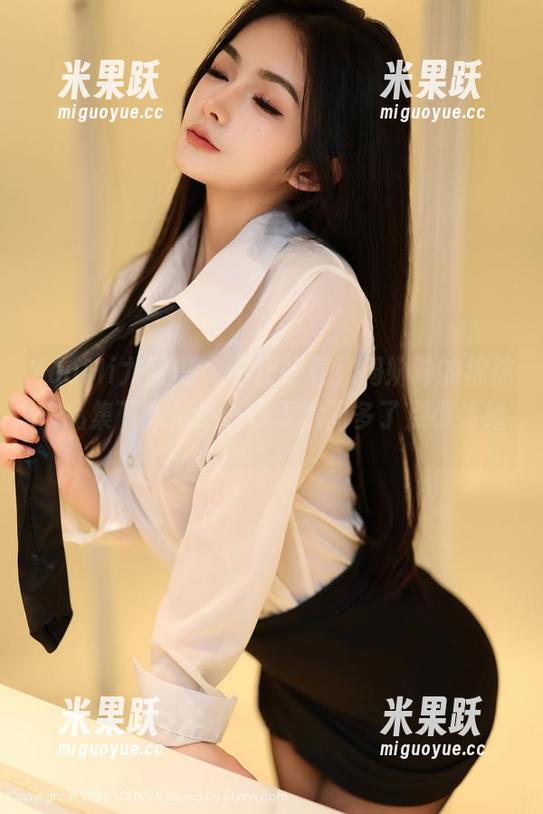 YouMi尤蜜荟 - 不止好看，周妍希的棉袜作品集下载后还让你无意间多了点小情绪。
