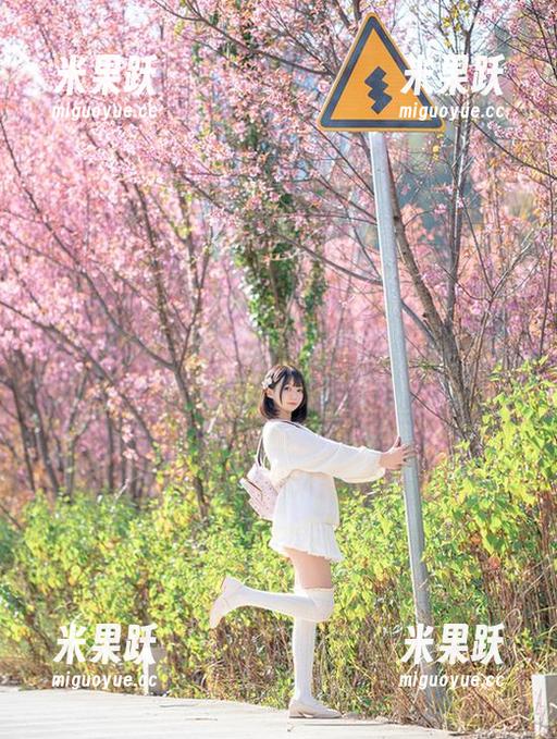 看完nagesa魔物喵教官的美图，照片里的情绪或许会戳到你
