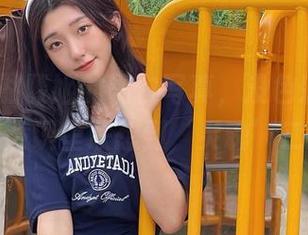 roroki骷髅姬的黑白写真,没色彩也能让你潜意识里联想到‘灵魂’二字!