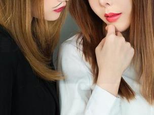 丽柜 - 看文欣穿体操服,私房里那一抹青涩痕迹。