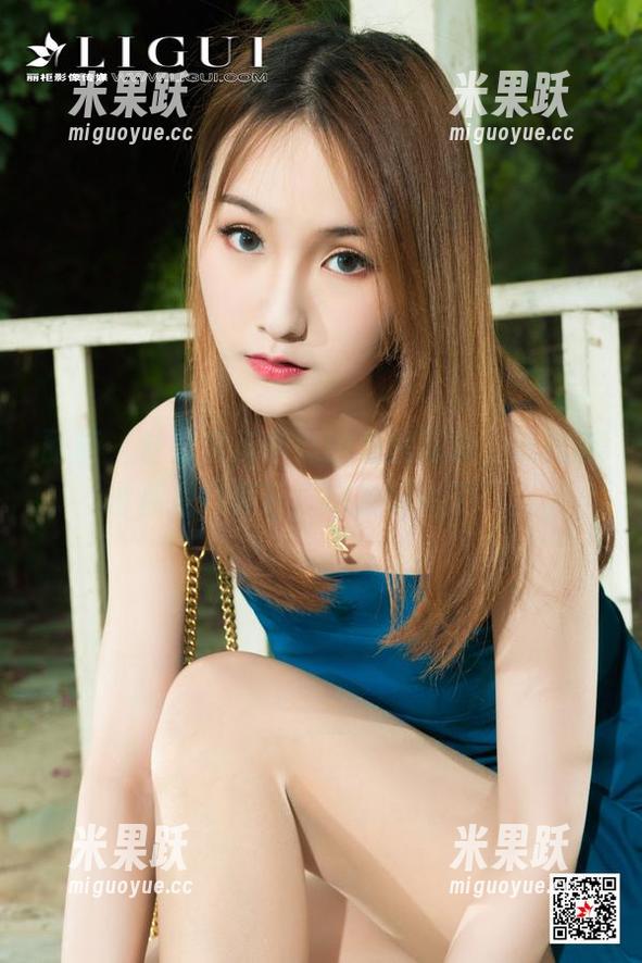 丽柜-文芮 丽柜 - 针对文芮学妹的私房写真,我的评论都是“停下,这太好看了”。