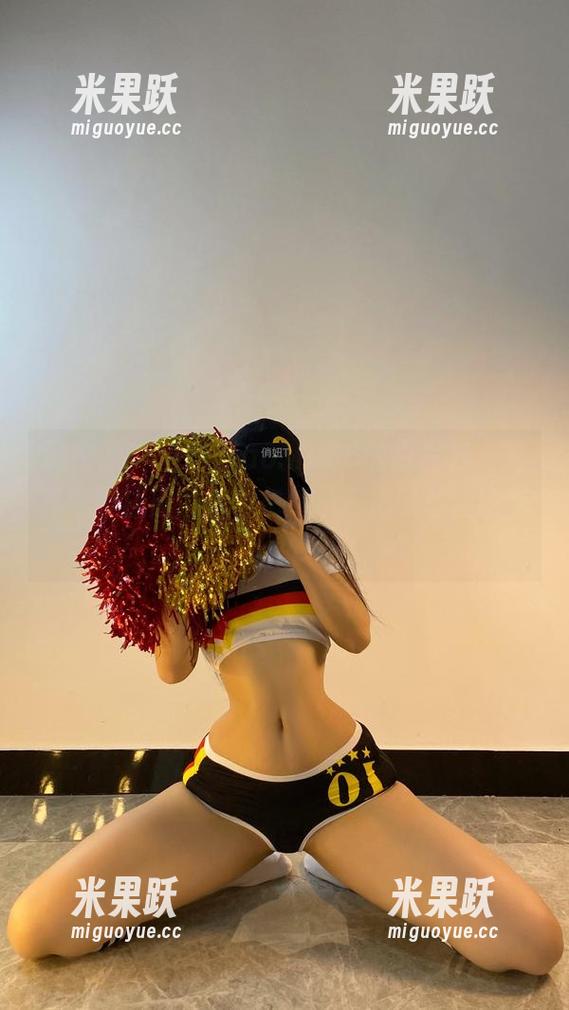 俏妞qiaoniu66 微密圈 - 俏妞qiaoniu66的白衬衫,写真好聚成册,怎么忽然也冒出了丝丝暧昧?
