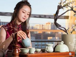 克拉女神 - 芝月的比基尼写真图集:你敢直视吗?