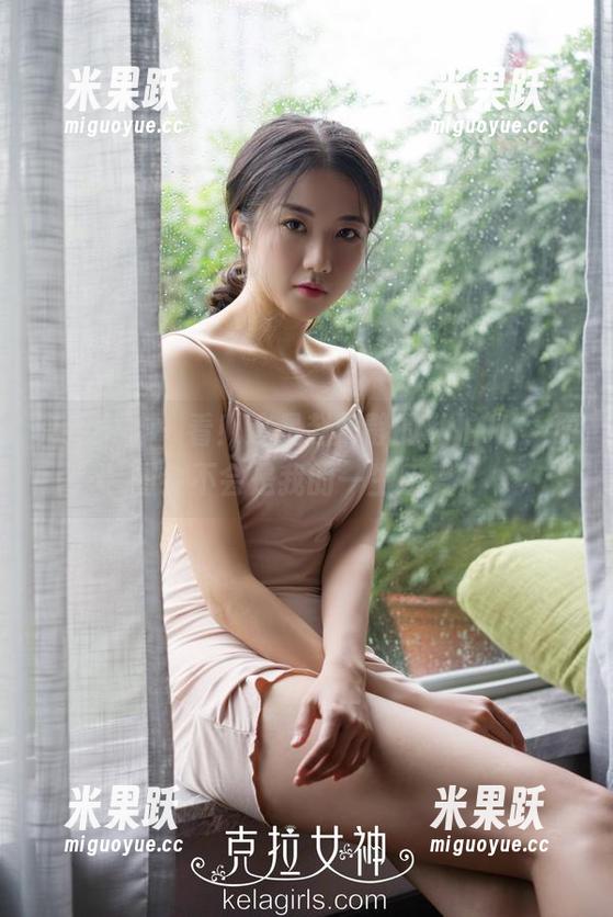克拉女神 - 看！这是赵雨静的私拍JK，原图会不会是我的一生所爱？
