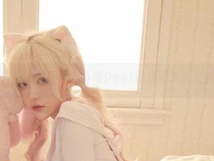 高清资源大公开:啾小妍Deer眼镜不只是装饰哦!