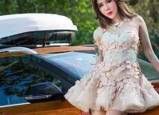 头条女神 - 绚丽的定制体操服,周熙妍的写真让我有种想赶紧去练个平衡木的冲动,哈哈。