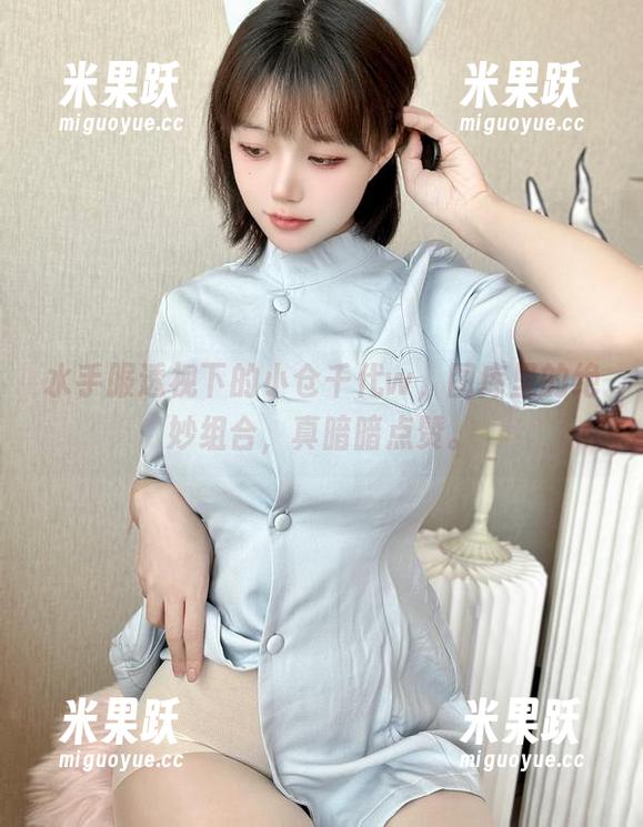 水手服透视下的小仓千代w，图库里的绝妙组合，真暗暗点赞。