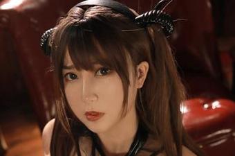 小容仔咕咕咕w校服:从课堂到操场,作品集让你想逃课也没关系,先下再说!