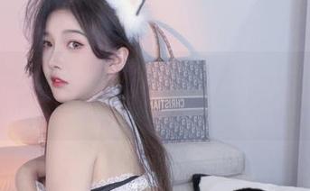 天哪,小小奶瓶儿的仙女兔,完全不愧是生日限定,我的眼球停不下来啊!