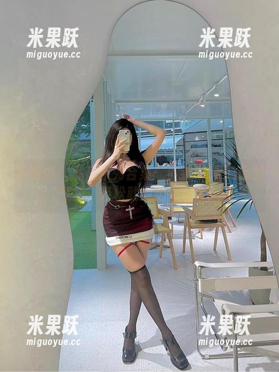 小猫咪ck 微密圈 - 私房系列合集:小猫咪ck的温柔气场,轻松就能把你圈住。