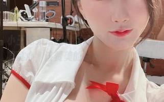 微密圈 - 小玉吃果冻的裸足高清作品:一双脚也是个业界良心,该赞美的总是要赞美的嘛!