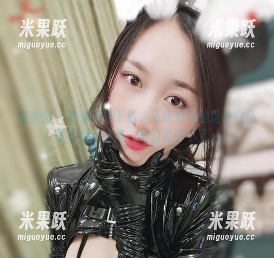 小玉吃果冻 微密圈 - 如果不来下载小玉吃果冻的这份白色蕾丝镂空图集,我们真受不了。