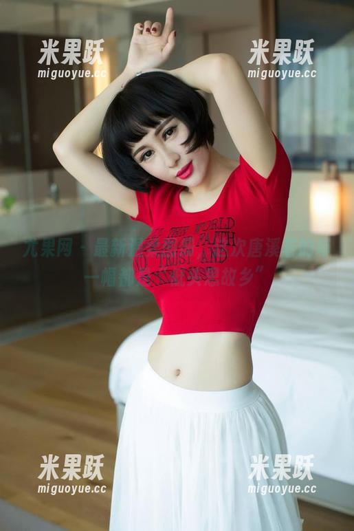 尤果网-唐溪若 尤果网 - 最新温柔图册,这次唐溪若的每一幅都是“低头思故乡”