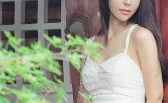 尤果网 - 果果的短裙写真更新,咱这裙子没减肥的动力,犹如我、善良和无畏的轻松