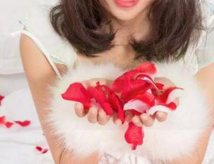 尤果网 - 米米的最新蕾丝合集:每一件都在提醒我,天呐,审美真的能干掉一个人。