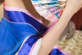 尤果网 - 谭晓彤再度出击，白色写真集更新，这色彩可以这么叛逆！