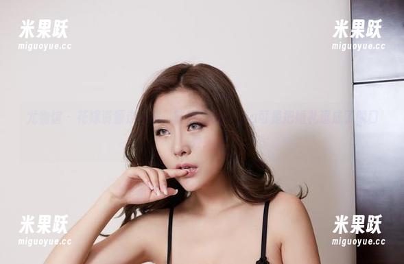 尤物馆 - 花嫁资源走一波，陆萱萱Cecilia可是把婚礼逗成了脱口秀！