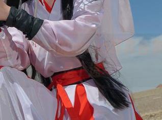 我看年年Nnian的mona写真合集,果然是个迷