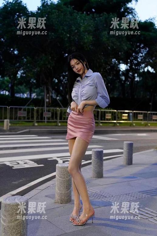 微密圈 - 徐珺大哥的空姐图包：高清得让人以为自己上了飞机！