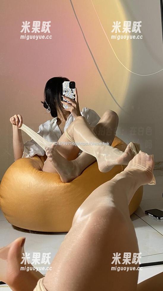 徐绾绾yyyy 微密圈 - 徐绾绾yyyy私拍合集:在白色护士装下,你见过如此可爱的‘病人’吗?