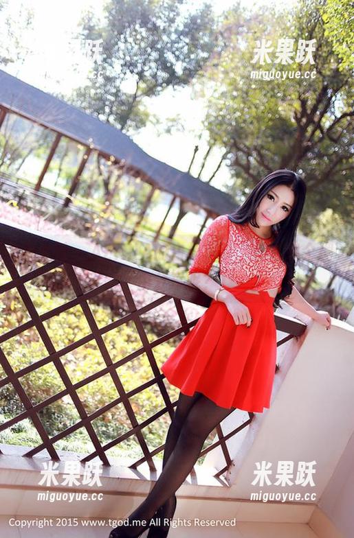 推女神 - AZHUA的白裙写真，何必找个理由分享呢？