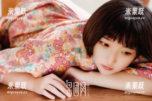 果团网-蜜桃Q妹儿 果团网 - 蜜桃Q妹儿的女友合集:这绝对不是一个人的舞台!