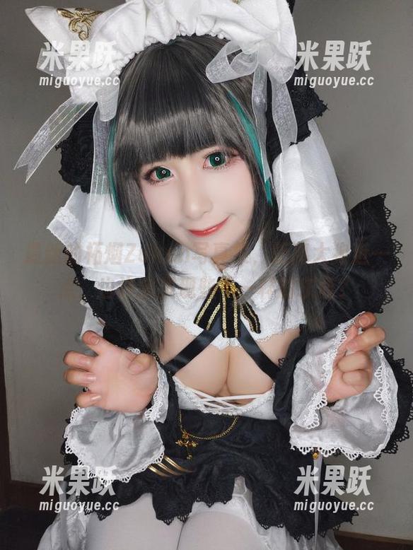 最新的柘烟Zuken写真集，距离大狗近一点，也许会发现些不一样的东西？