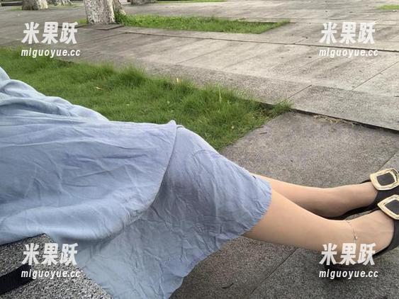 桃脱了 微密圈 - 桃脱了与我的“长腿”作品集,分享出来让你瞧瞧,她这腿真应了“十里春风不如她”!