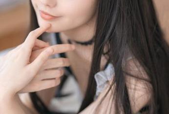 用桃良阿宅的职业装套图,分享一下想象中“下班后如何变身”的过程!