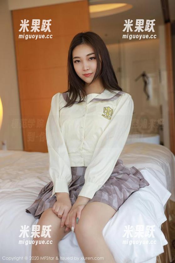 模范学院-K8傲娇萌萌Vivian 模范学院 - K8傲娇萌萌Vivian空姐来报到-你的飞行乐趣手机下载套图!